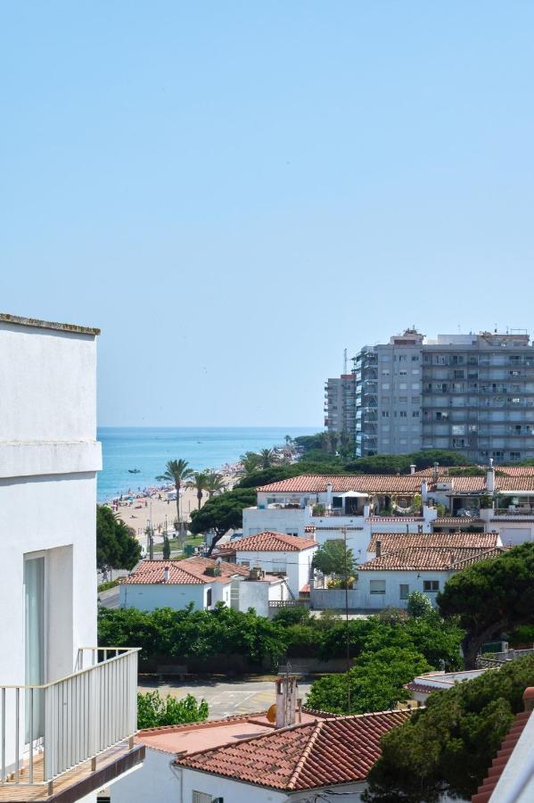 Lovely 2 Bedroom Apartment With Terrace บลาเนส ภายนอก รูปภาพ