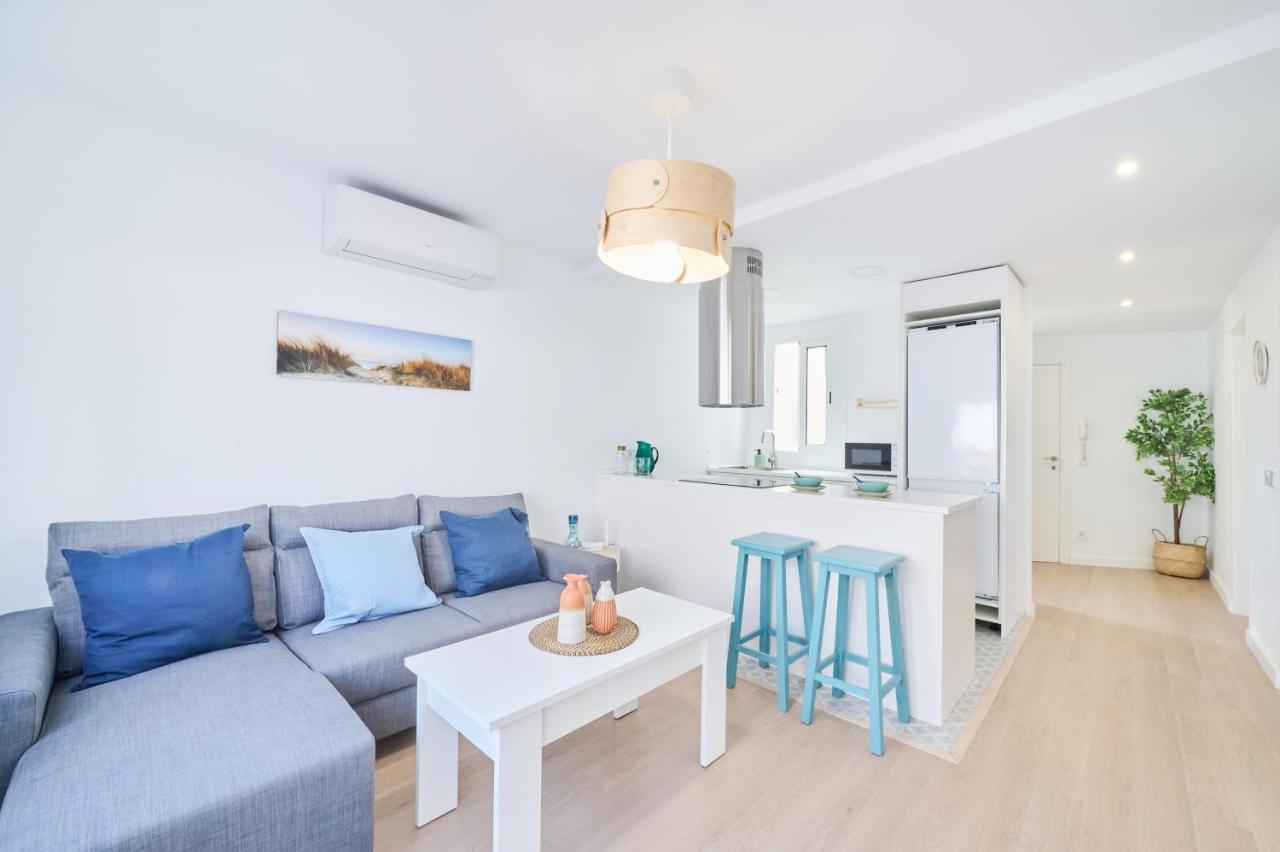 Lovely 2 Bedroom Apartment With Terrace บลาเนส ภายนอก รูปภาพ